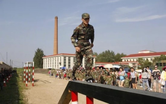 中央軍委批準發布 《中國人民解放軍軍營開放辦法》